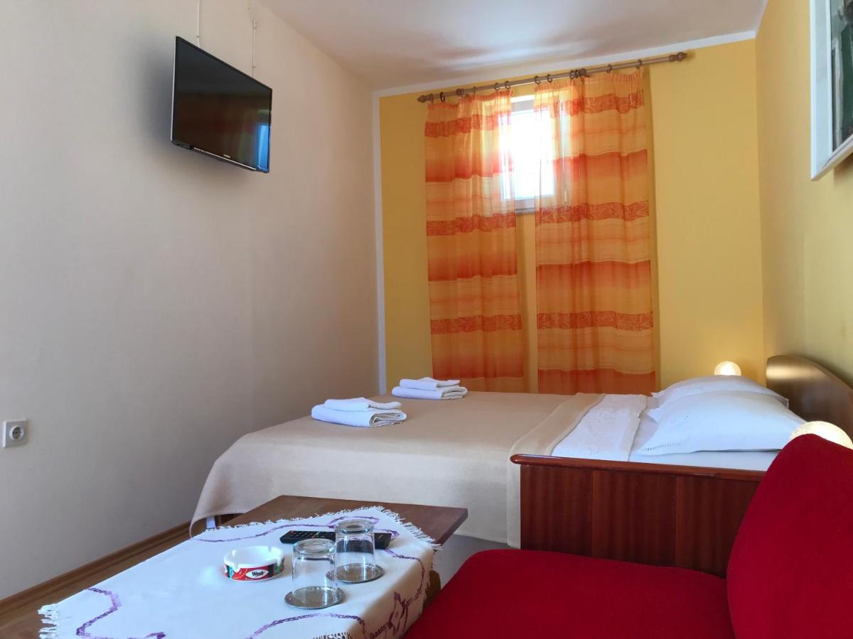 Summer Rooms Baska Εξωτερικό φωτογραφία