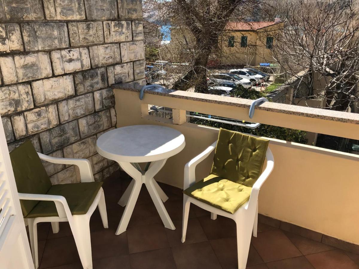 Summer Rooms Baska Εξωτερικό φωτογραφία