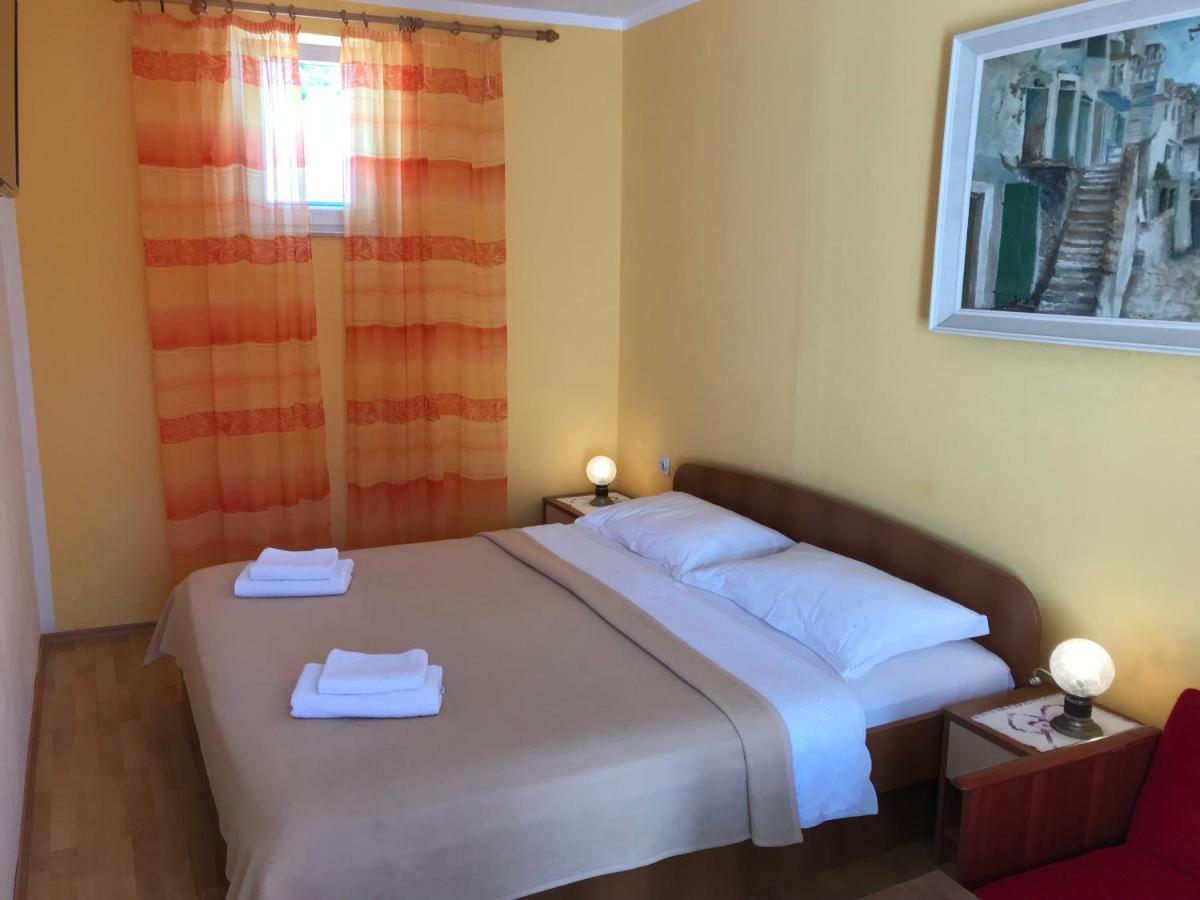 Summer Rooms Baska Εξωτερικό φωτογραφία