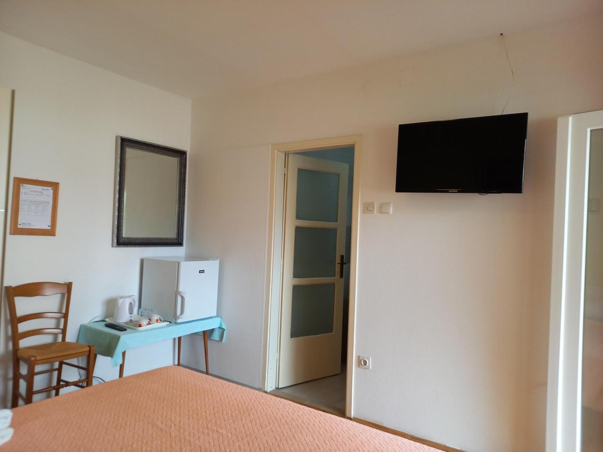 Summer Rooms Baska Εξωτερικό φωτογραφία